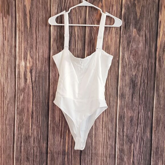 Danielle Bernstein bodysuit  - Picture 2 of 12